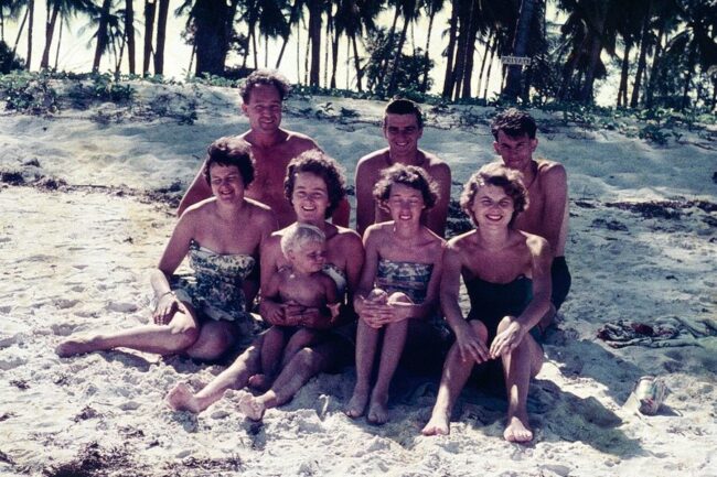 La surcharge mentale estivale des parents